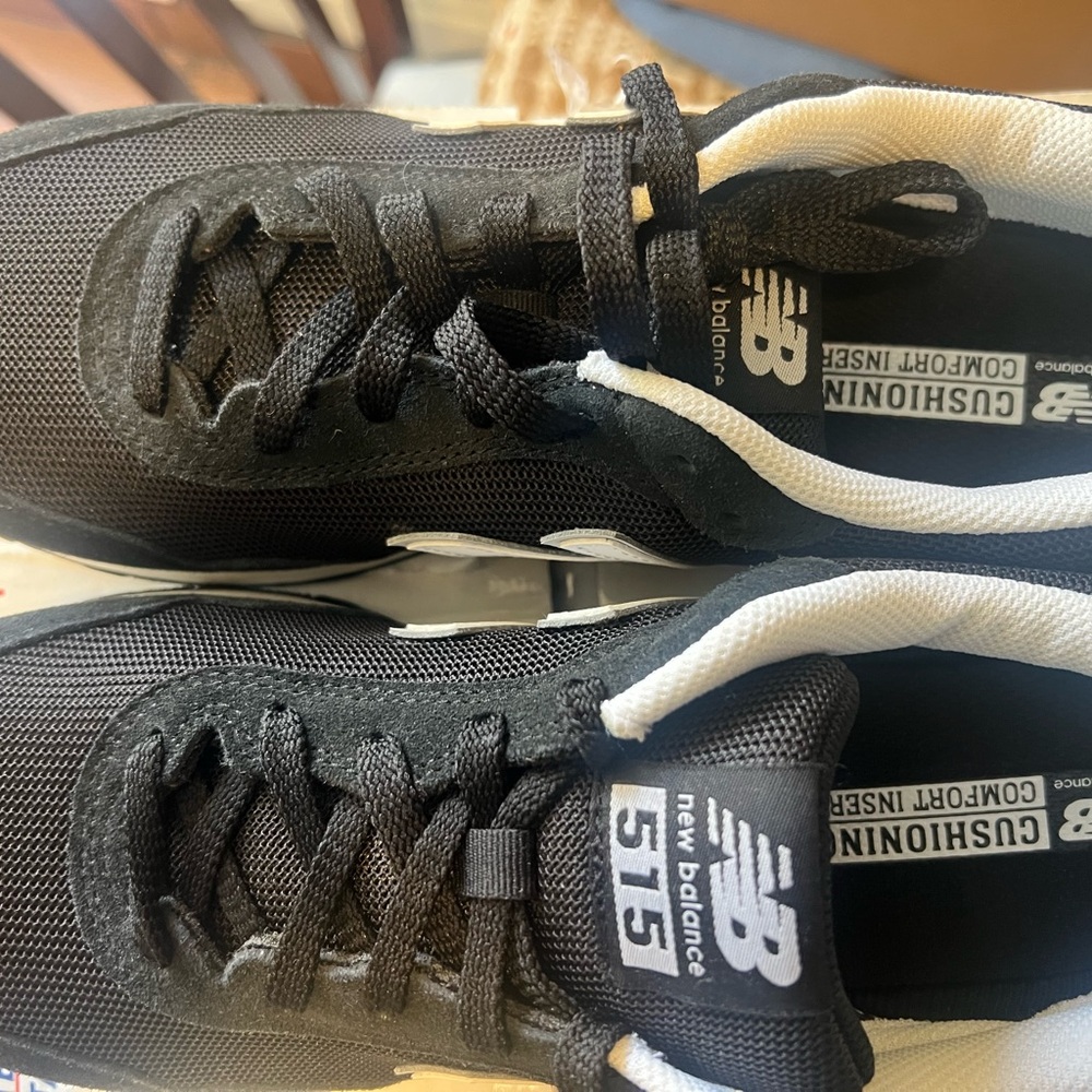 New Balance Men's Black Sneakers - Picture 4 of 4